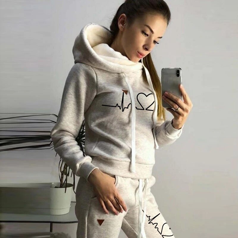 Two Piece Set Tracksuit Women Autumn Spring Hooded Hoodies and Pants Love Heart Pullover Sweatshirts Suit Casual Female Clothes